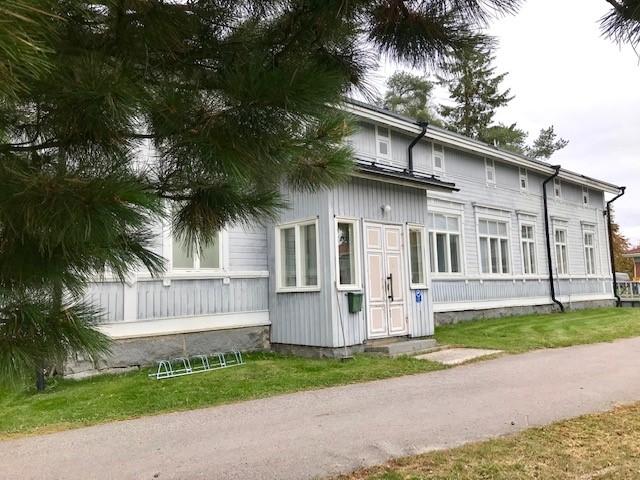 Vanha pappila Toholampi ulkoa.